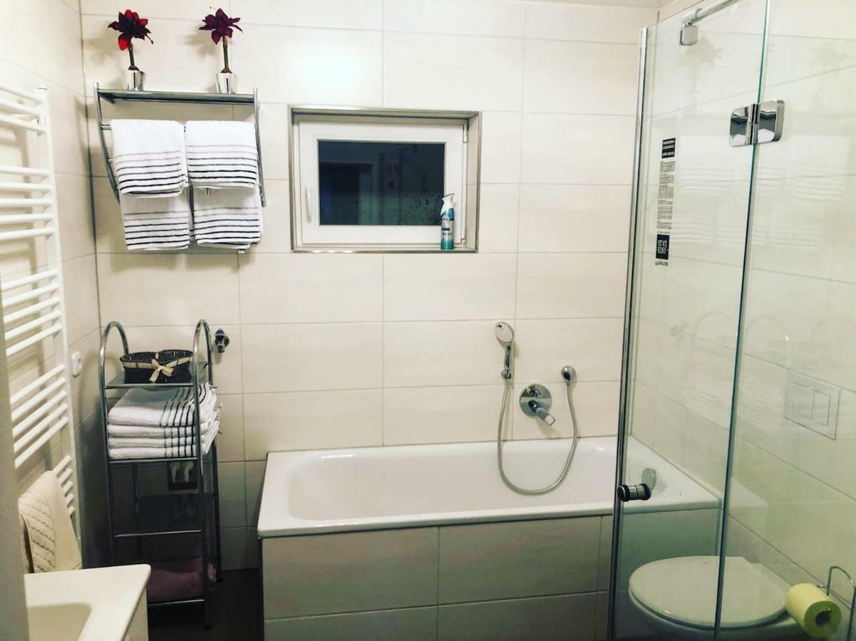 Vasari Ferienwohnung Meersburg Exteriör bild